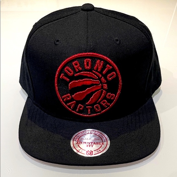 *NEW* Mitchell & Ness Black and Red Toronto Raptors Snapback Hat - Picture 8 of 8